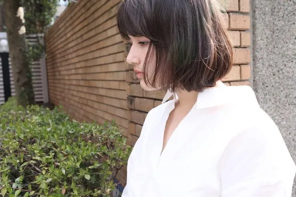 2017y04m03d_160450778