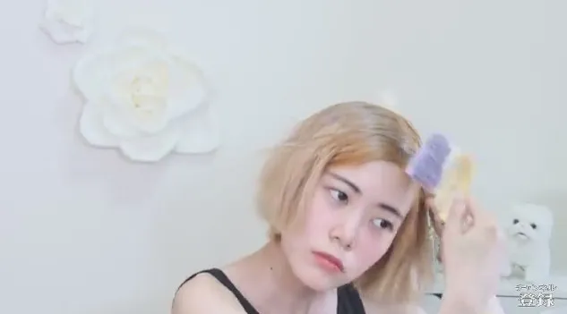 2017y05m22d_153342658