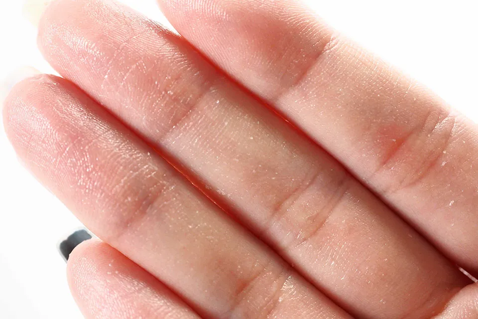 プロアクティブプラス洗顔料スクラブテクスチャ