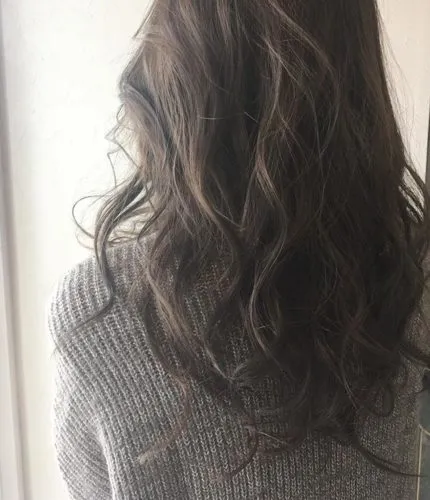 アッシュグレー