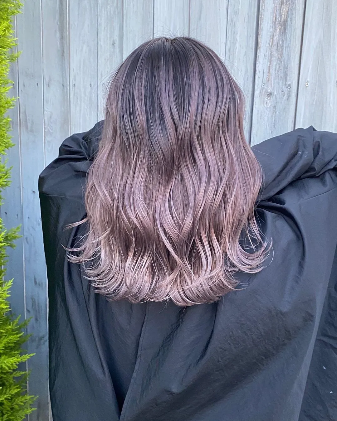 ピンクエモージュのヘアカラー