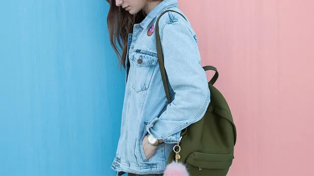 デパコスを買いに行くときの服装