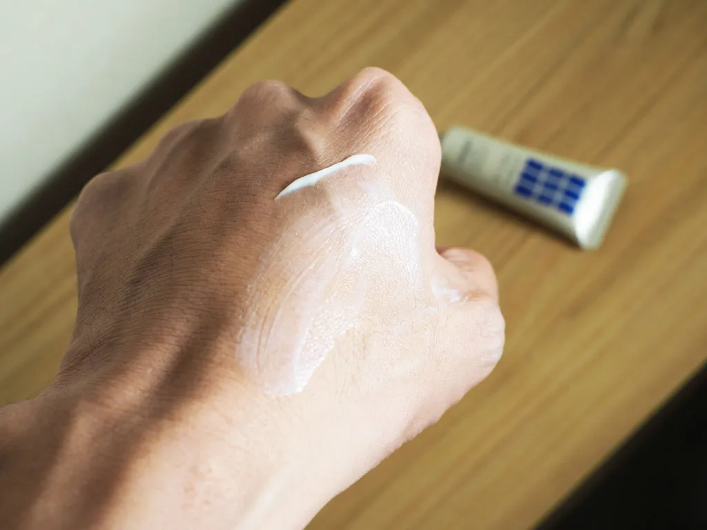 アトピスマイルクリームのテクスチャ