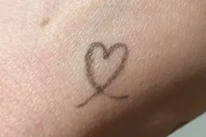 メイベリンニューヨーク　ハイパーシャープ ライナー R　BK-2 商品画像②