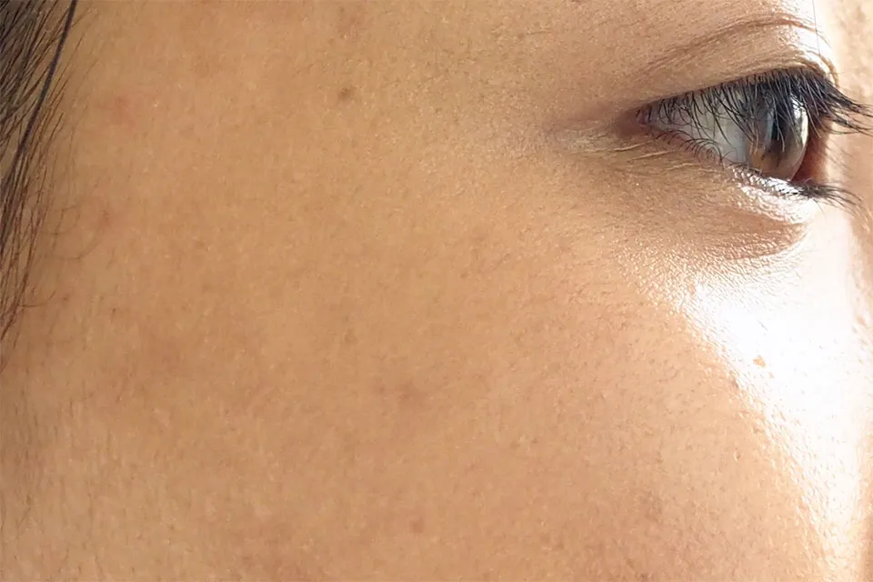 モイスチャー自然な肌色使用画像