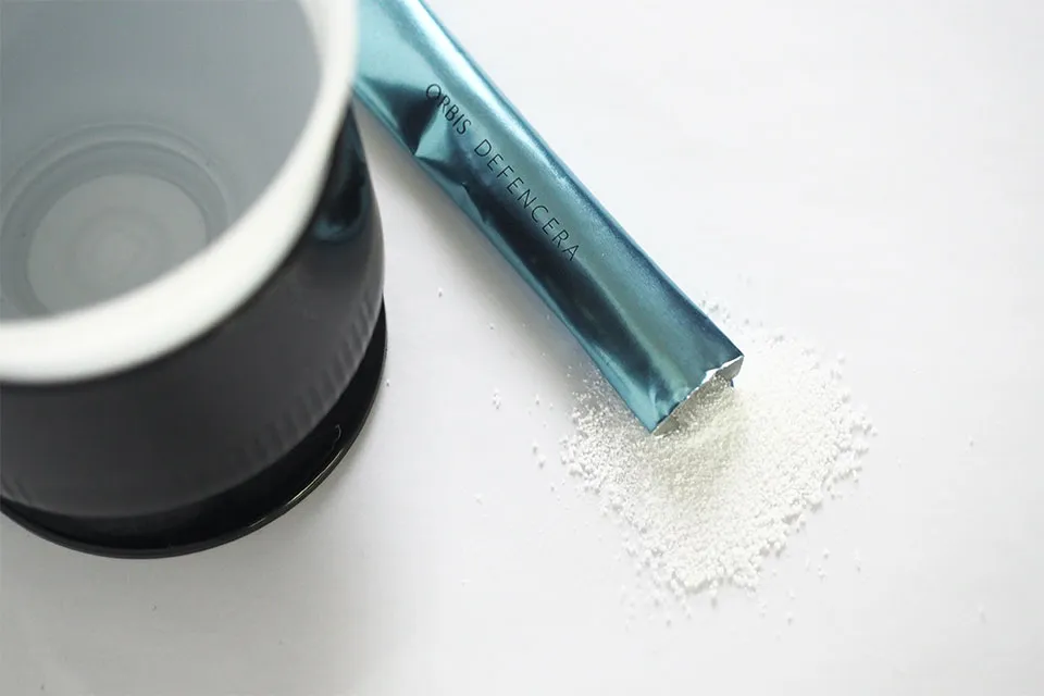 ディフェンセラとコップ