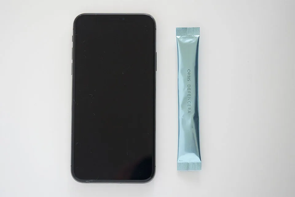 iPhoneとのサイズ比較