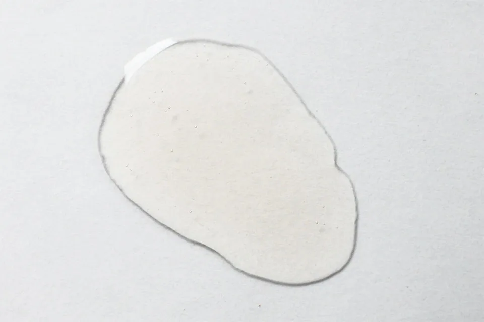 ボタニックセラムの色