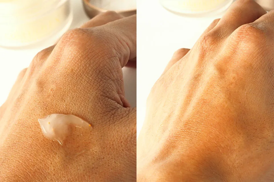 コラリッチEXブライトニングリフトジェルのテクスチャ