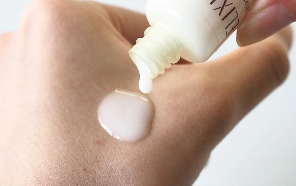 さっぱり系乳液使用感画像