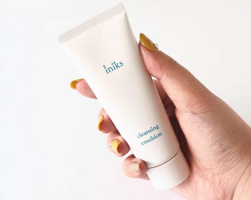 クレンジングエマルジョンの商品画像