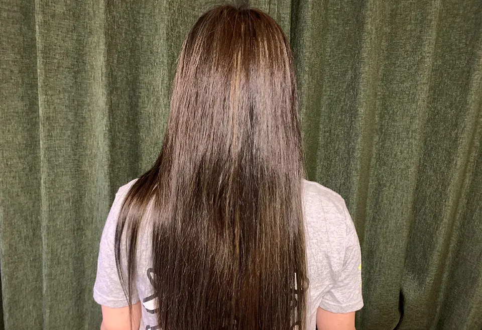 ドライヤー後の髪の毛の画像