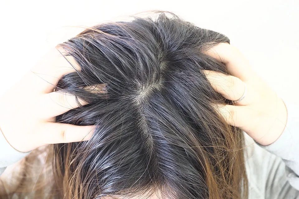 頭皮マッサージ写真