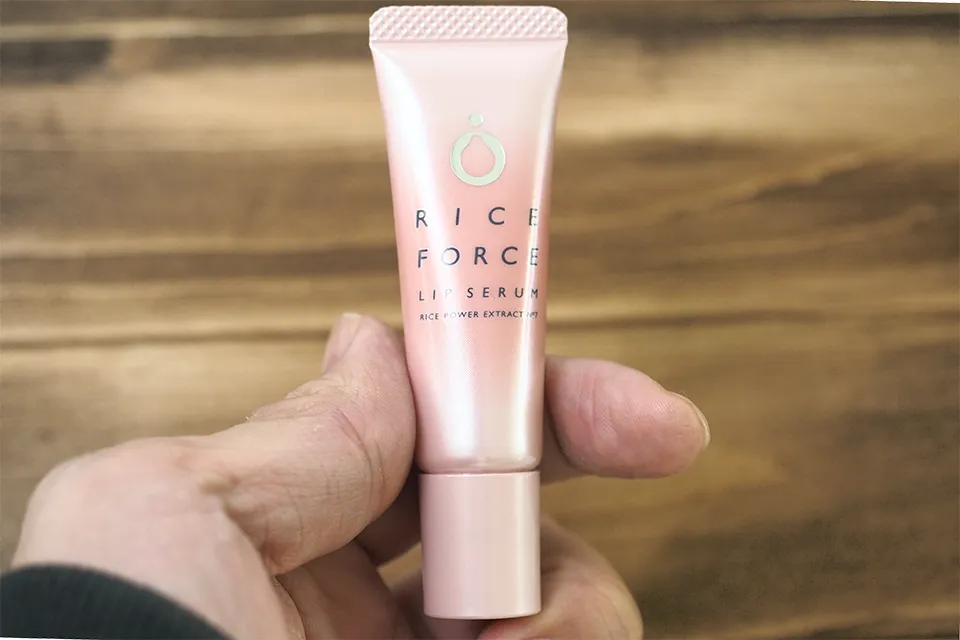 リップセラムの外観