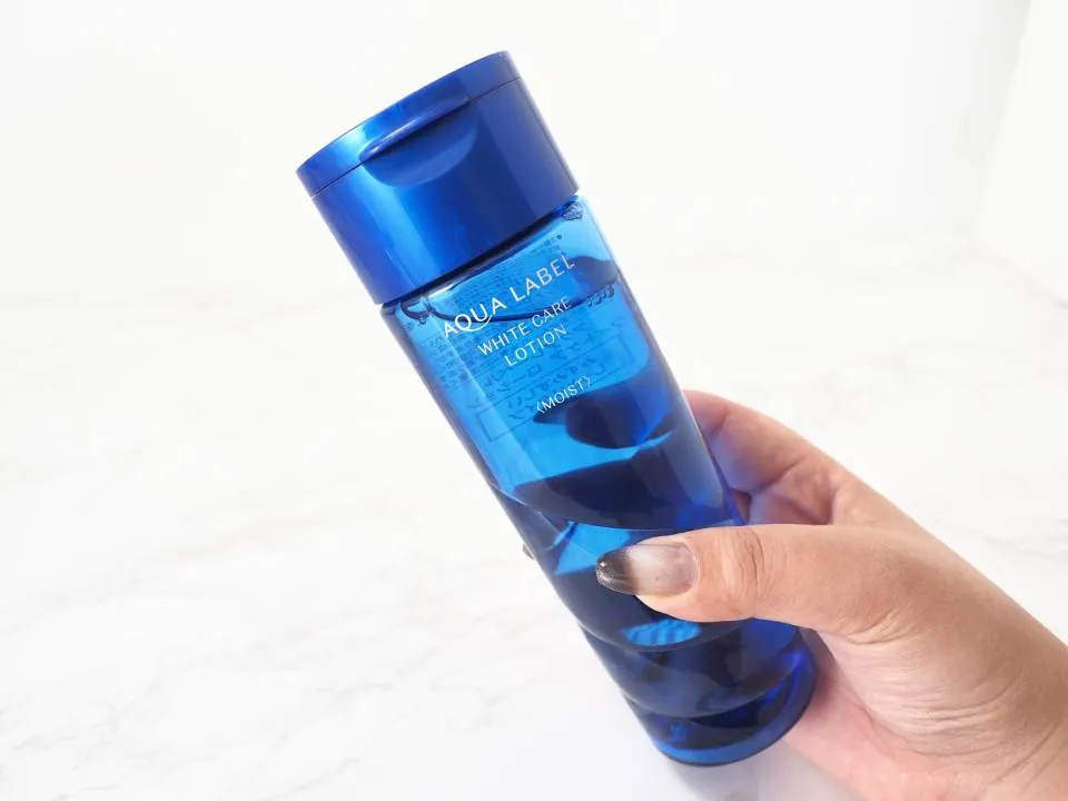 アクアレーベルホワイトケアの写真