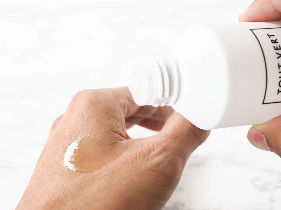 トゥベールエッセンスローションのテクスチャ