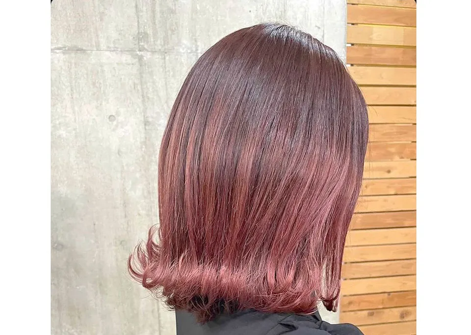 ピンクカラー髪