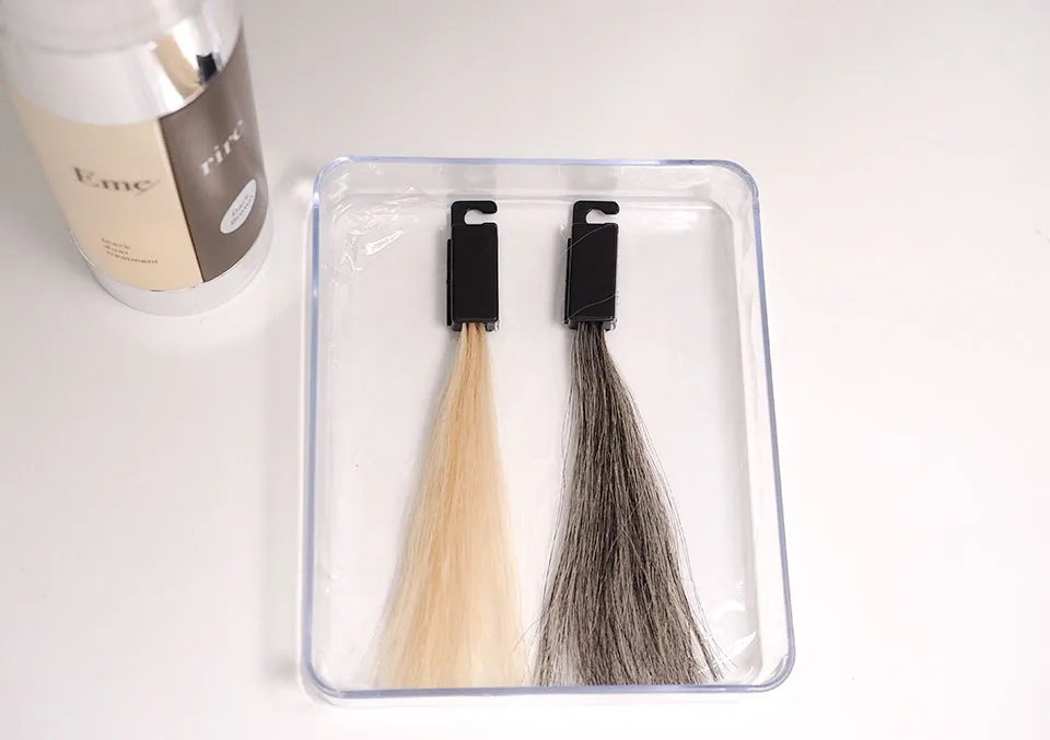 人毛白髪100%と50%の写真