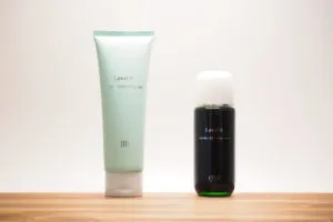 クロロフィル化粧品 Level6の口コミレビューと成分分析。ニキビ肌を優しくケアするシンプルケアの実力を調査 アイキャッチ画像