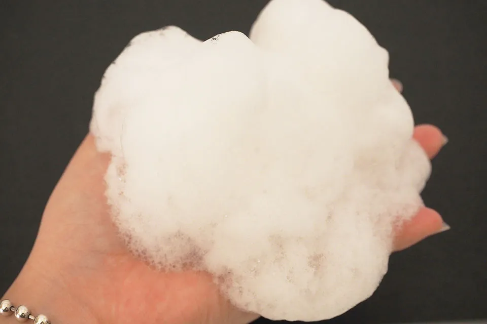 ビオルチアシャンプーを泡立てネットで泡立てた写真