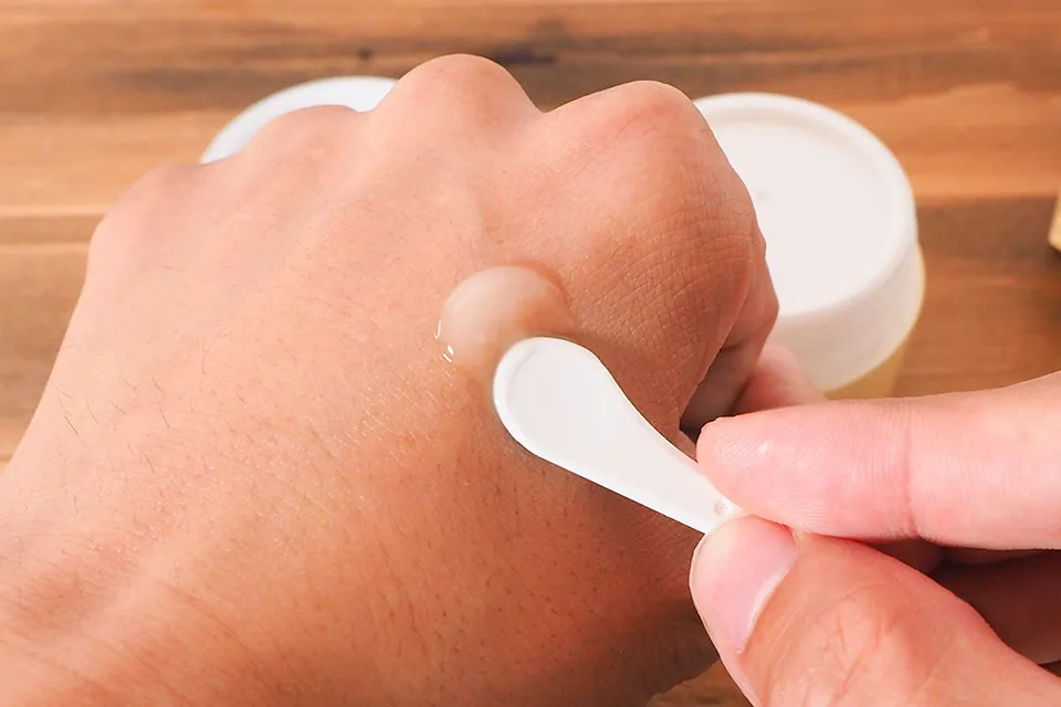 ビューティーオープナージェルの塗布