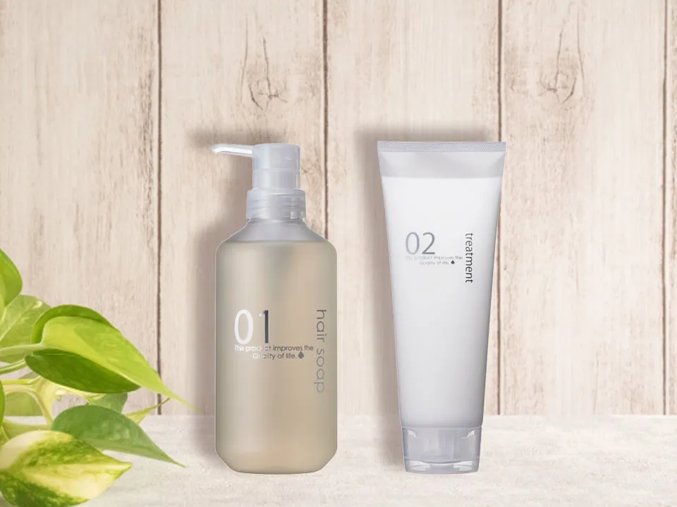 クイーンズバスルームシャンプーの口コミや成分解析を調査。うねりヘア