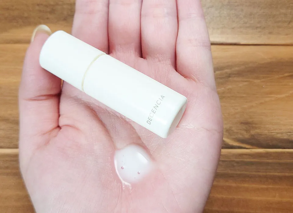 ディセンシア保湿美容液使用感写真