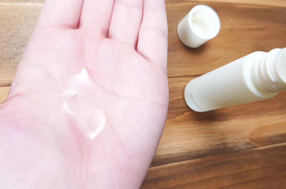 ディセンシア化粧水使用感写真