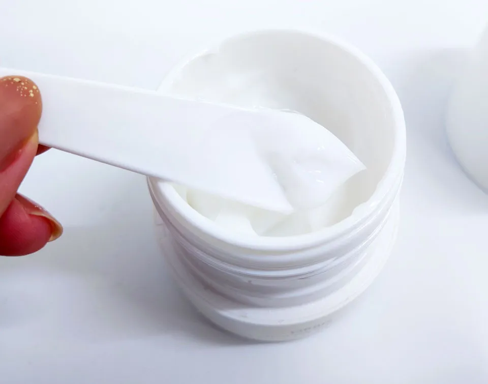 オルビスオフクリームクレンジングテクスチャ写真