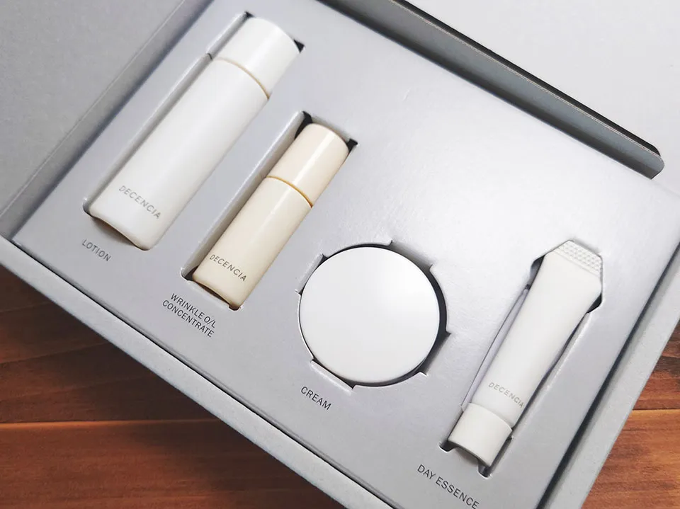 ディセンシアの口コミと効果をプロが本音で検証！3種の