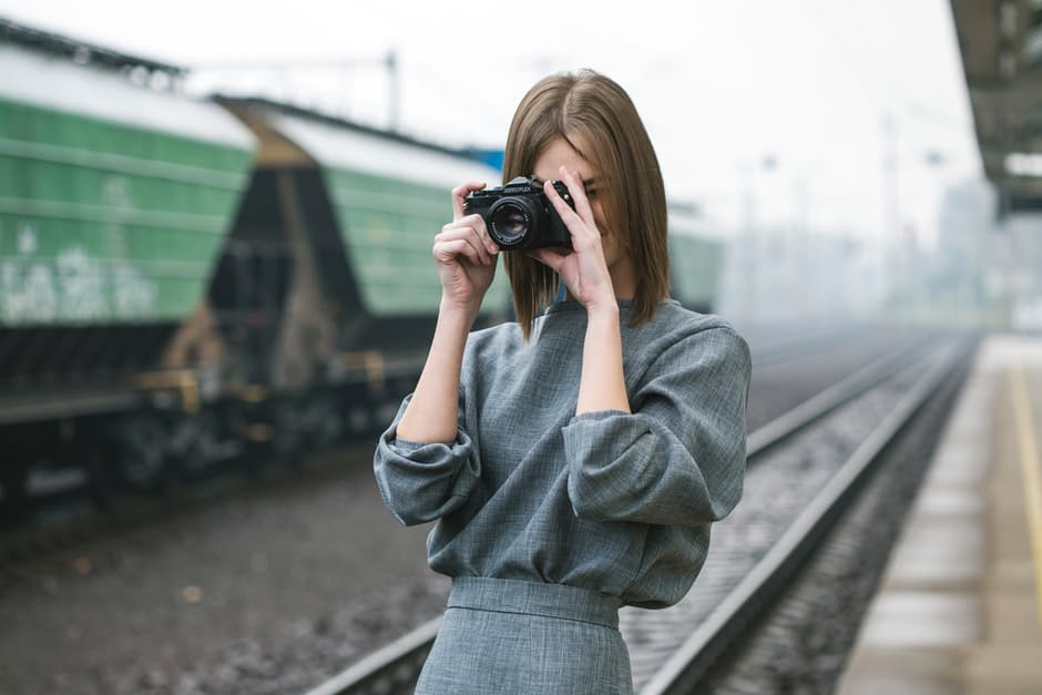 【置き画】白い布を使ったインスタ映えな10個の撮り方◎周りよりお洒落な写真で差をつけよう! アイキャッチ画像