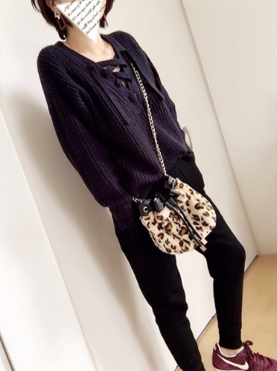 この春のトレンドアイテム レースアップニット のおしゃれ可愛いコーデまとめ Roccogirl