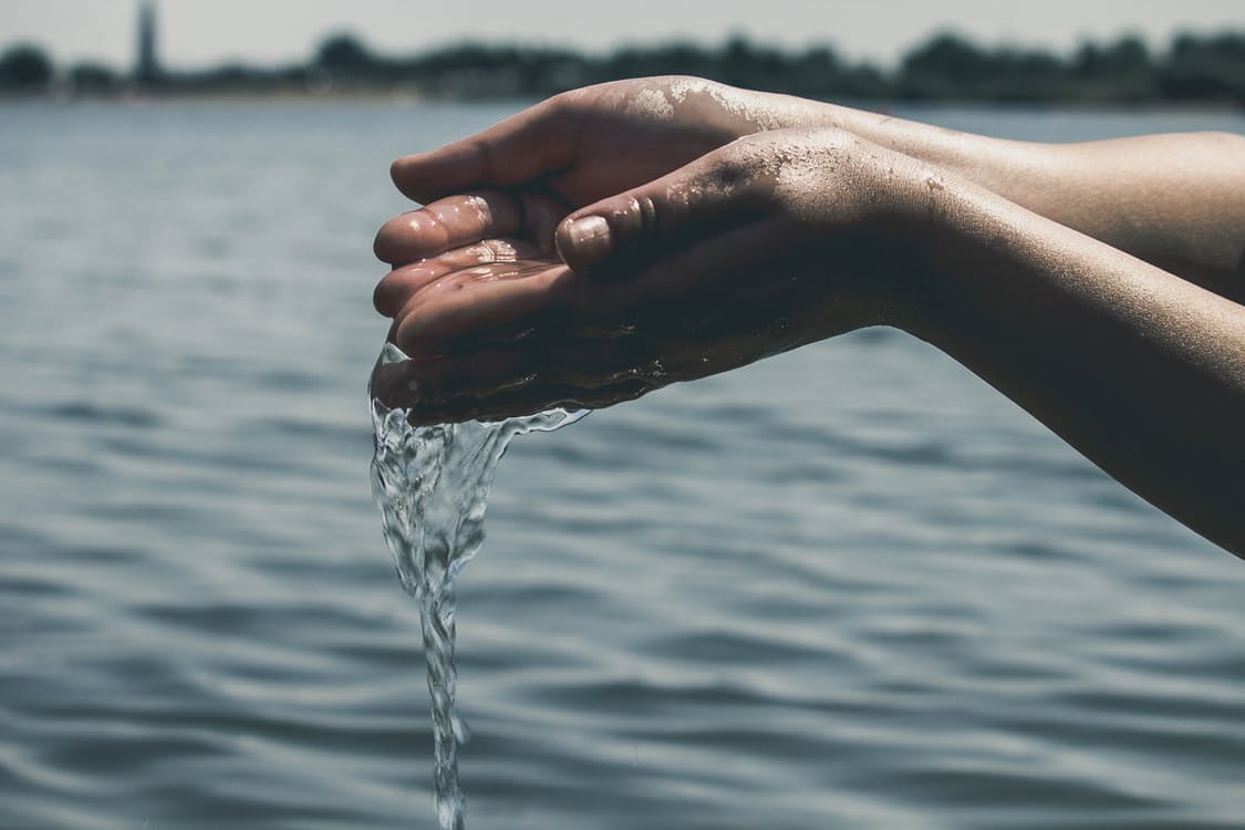 hands-water-poor-poverty-2