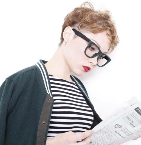 2017y04m07d_122510770