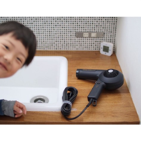 2017y04m07d_145846851