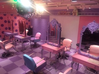 2017y04m27d_145105069