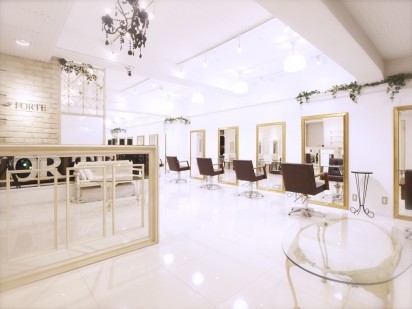 2017y04m27d_145528718