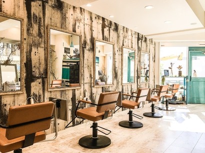 2017y04m27d_150252796