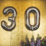 30代から急増する乾燥肌、ゴワつき、ハリのなさの原因とは?肌を整えるおすすめの美容液を紹介! アイキャッチ画像