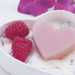 透明感のある美肌は正しい洗顔が基本。美容皮膚科の洗顔で生まれたての素肌へ。 アイキャッチ画像