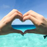 ファンデでスキンケア!素肌も喜ぶ天然由来100%ミネラルファンデーションで、もうお肌に負担をかけない♡