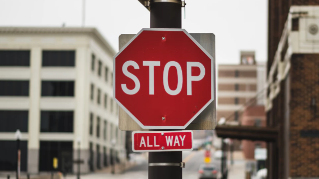 STOP