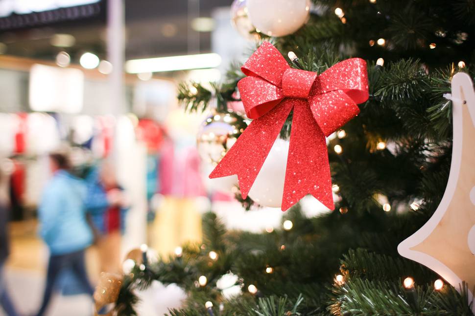 【2017年版】クリスマスコフレ特集!発売日や金額など詳しい情報をご紹介。贅沢なコスメアイテムが詰まったコスメ宝箱でおしゃれを楽しもう♡ アイキャッチ画像