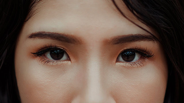 平行眉毛