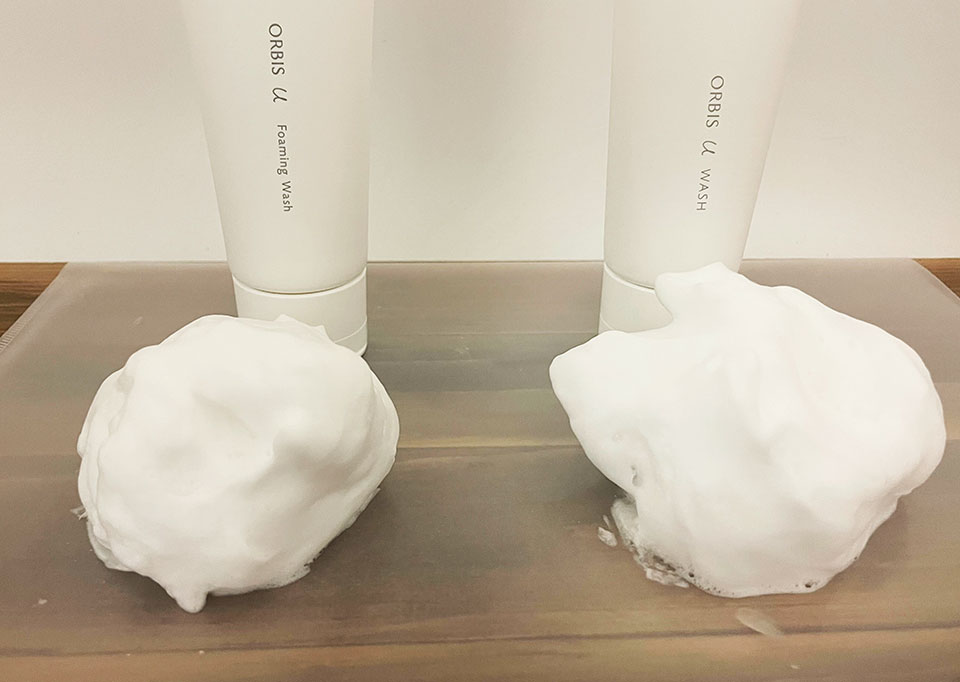 新旧オルビスユーを泡立てた後の写真