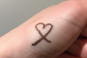 キャンメイク クリーミータッチライナー ミディアムブラウン 商品画像②