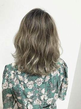 ミントアッシュヘアカラー画像