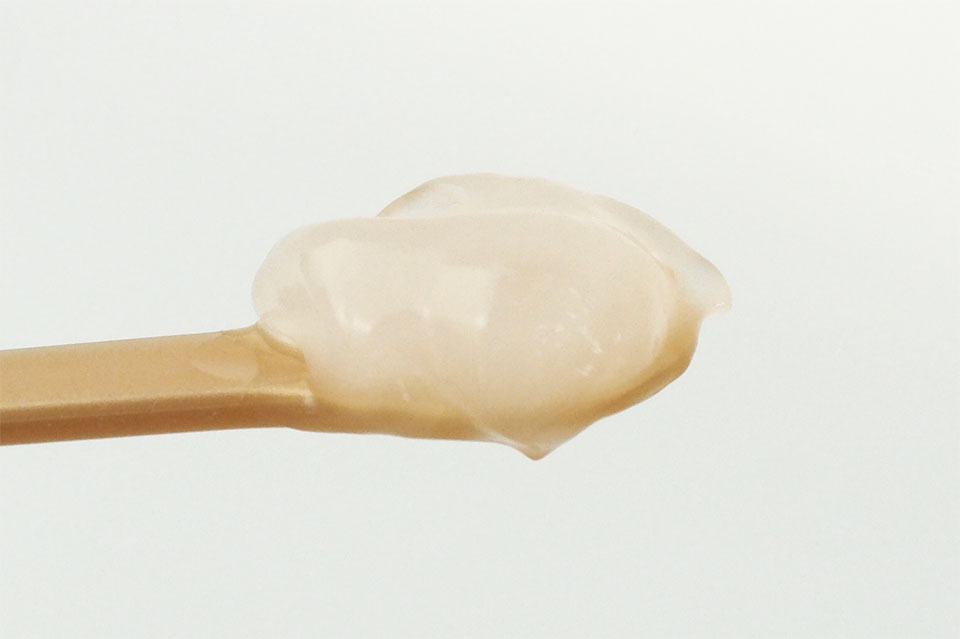 コラリッチEXブライトニングリフトジェルの使用量