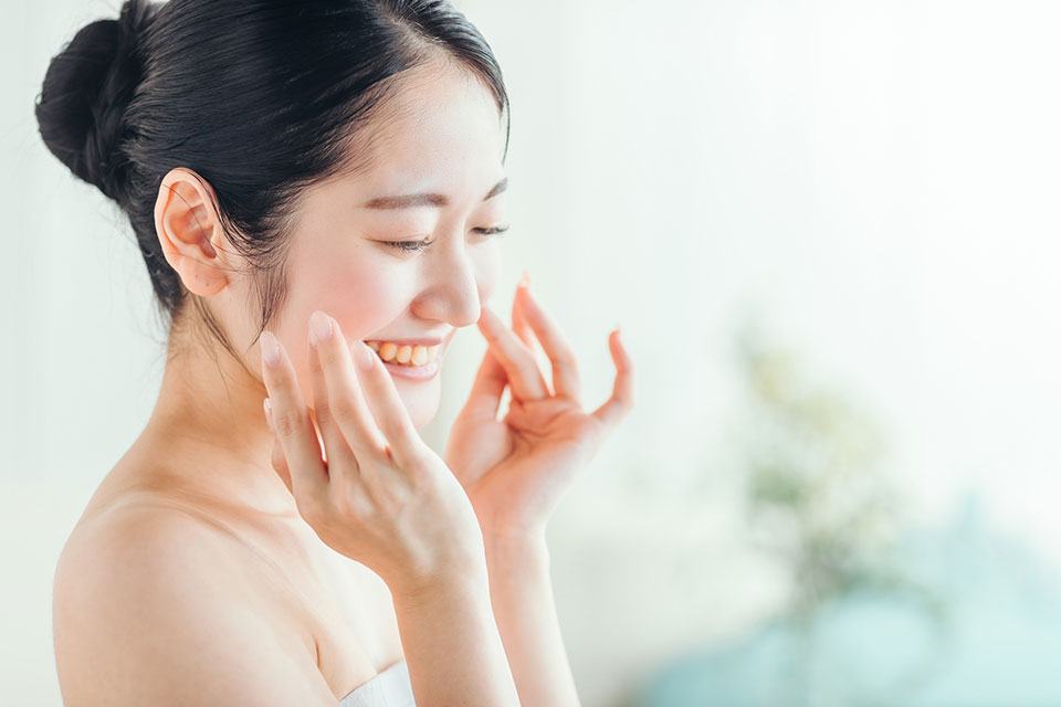 肌調子のいい女性の写真