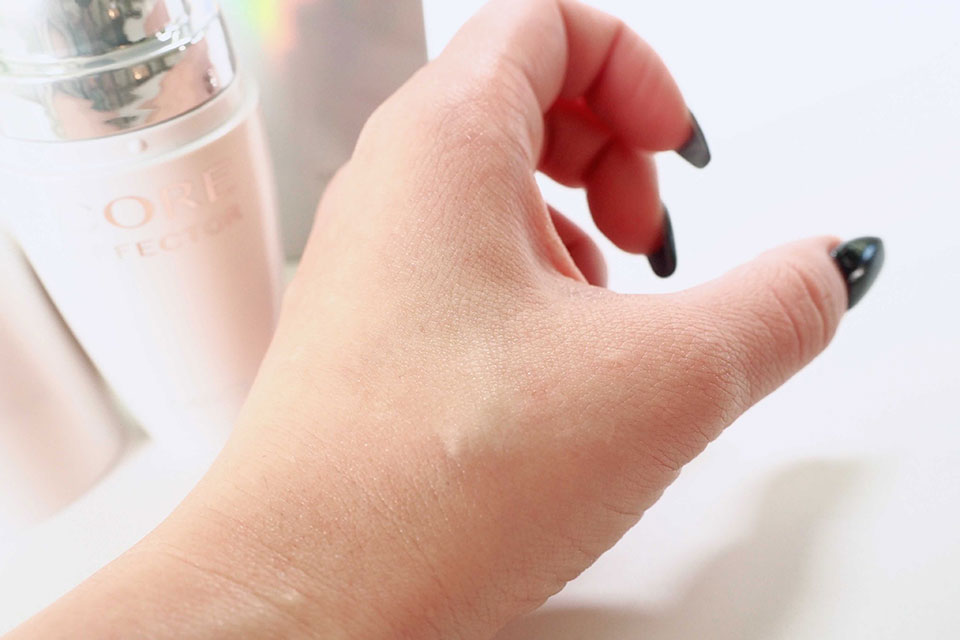 ファンケルコアエフェクターテクスチャなじませた後